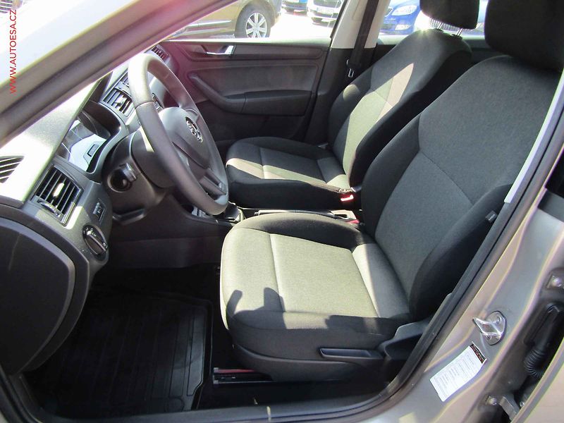 Škoda Rapid (2018) 1.0 TSi, ČR, Active - fotka 9 z 15