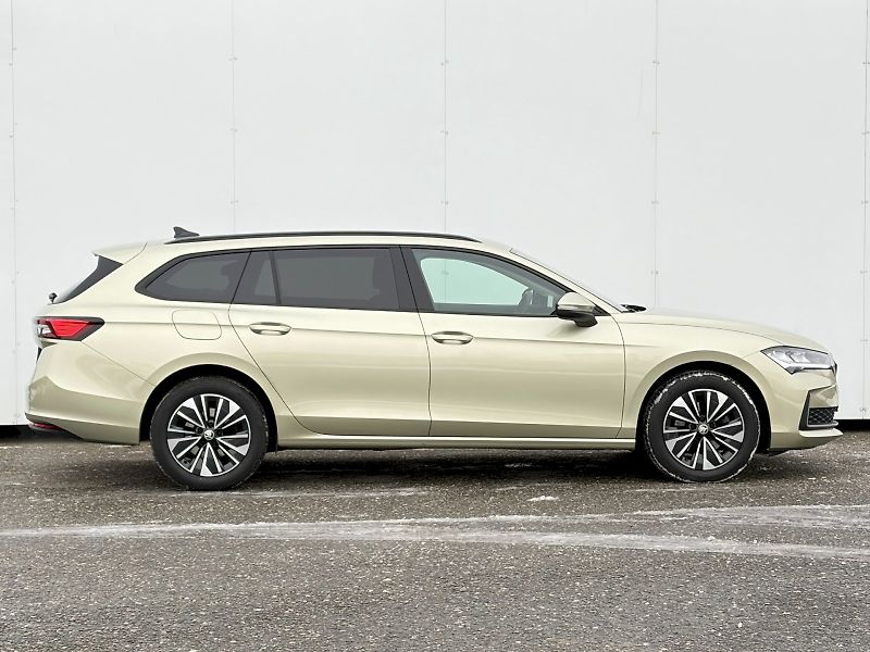 Škoda Superb (2024) Combi DSG 2.0 TDI / 110 kW / S - fotka 8 z 34