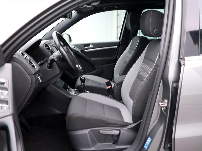 Volkswagen Tiguan 2,0 TDI 103kW Sport&Style 1.Ma - fotka 5 z 28
