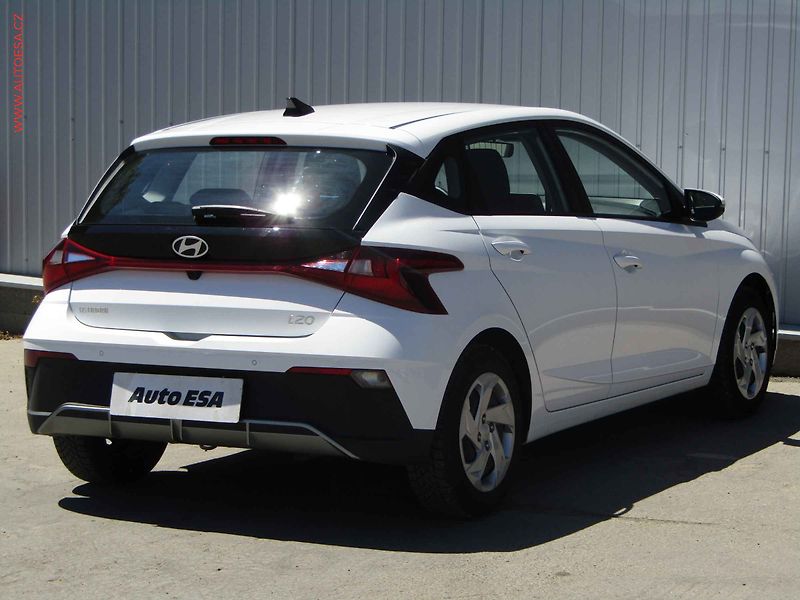 Hyundai i20 (2024) 1.2i, 1.maj,ČR, AC, navi - fotka 4 z 22