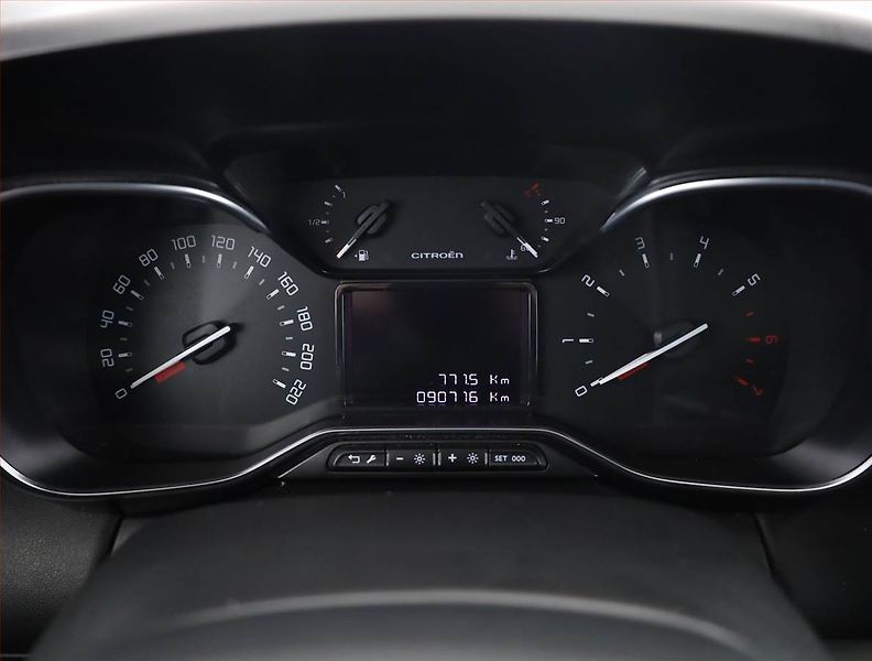 Citroën C3 Aircross (2018) 1.2 PureTech, Serv.kniha, Navi - fotka 9 z 18