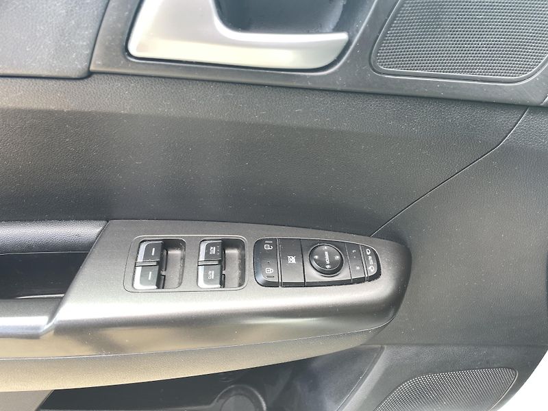 Kia Sportage (2017) 1,7CRDi 7DCT ECO Dynamic   - fotka 10 z 29