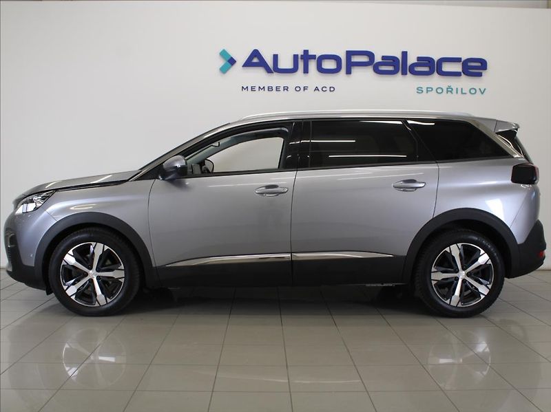Peugeot 5008 1,2 PT 96kW AT Pano.Paměť  7-m - fotka 5 z 32