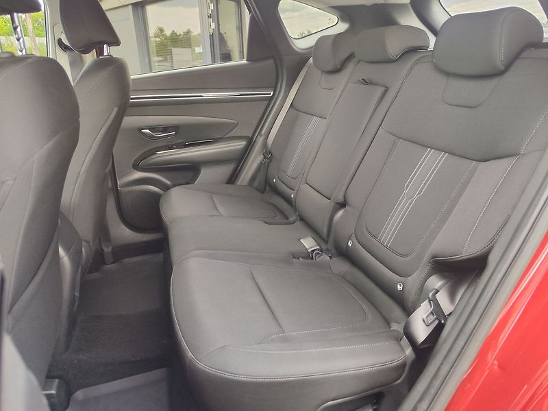 Hyundai Tucson 1.6 T-GDI/110kW Smart Navi 4x4 - fotka 11 z 41