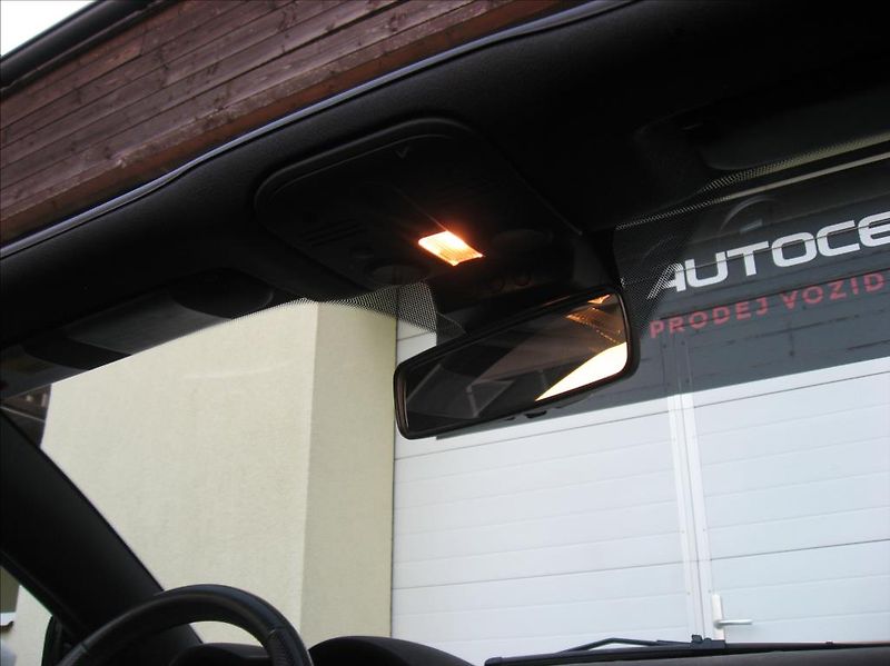 Alfa Romeo Spider 2,2 JTS 185PS  Exclusive - fotka 29 z 46