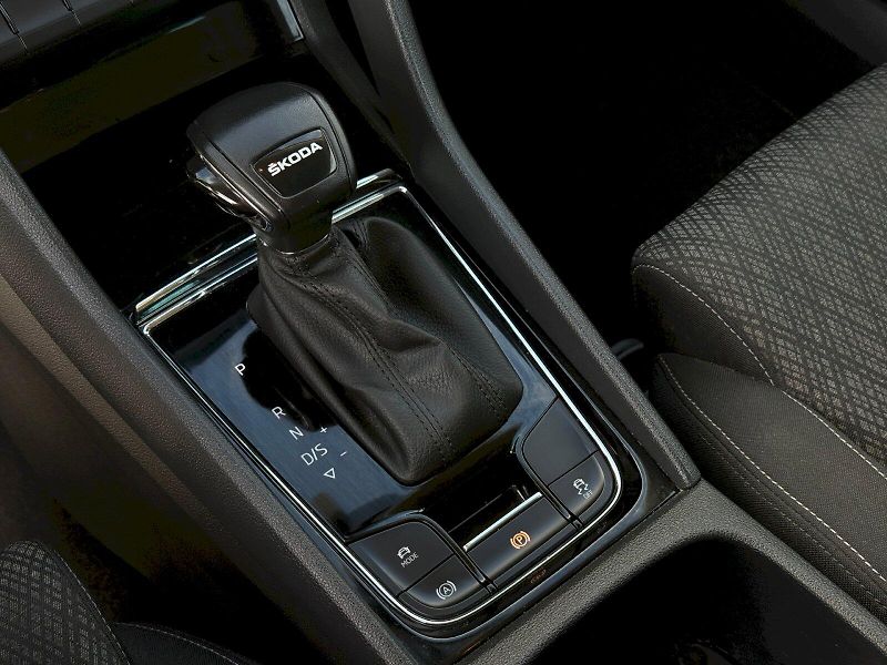 Škoda Karoq (2023) 1.5 TSI 110 kW DSG Style - fotka 17 z 23