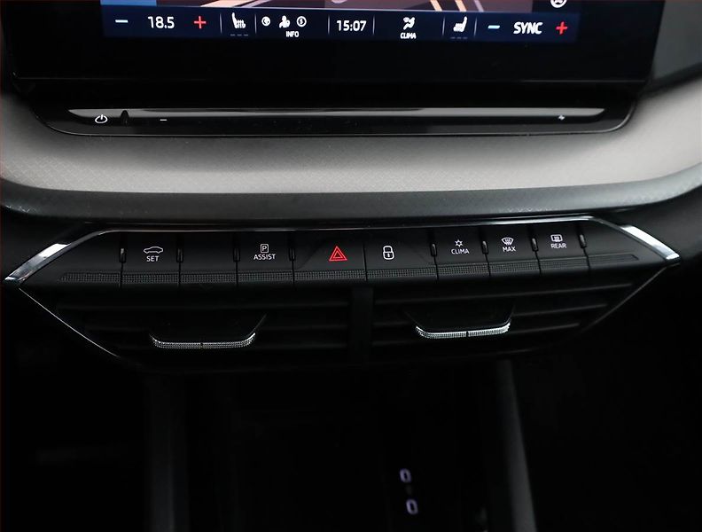 Škoda Octavia (2020) 1.5 TSI, Navi, Tempomat - fotka 11 z 19