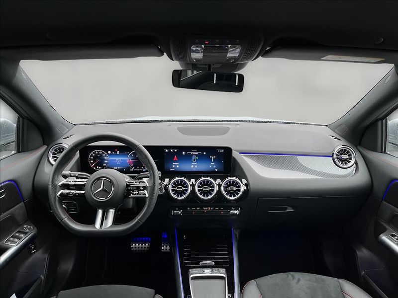 Mercedes-Benz GLA 200 d 4MATIC AMG Style Edition - fotka 13 z 21