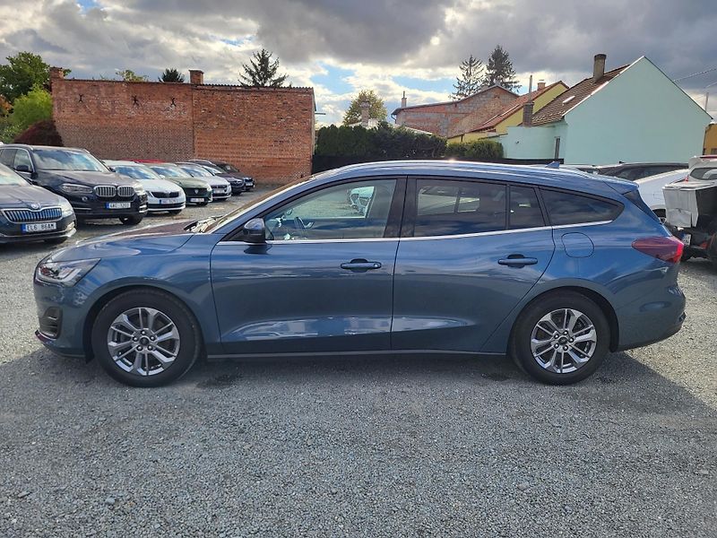 Ford Focus 1.0 EcoBoost mHEV 114kW autom. - fotka 2 z 46