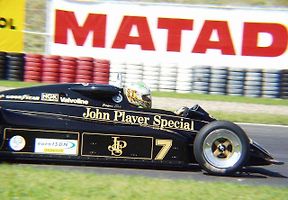 Lotus s Joaquinem Folchem za volantem.