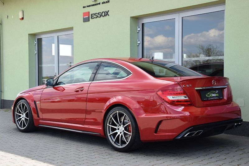 Mercedes-Benz Třídy C 63AMG BLACK-SERIES*6tKM!RARITA - fotka 3 z 43