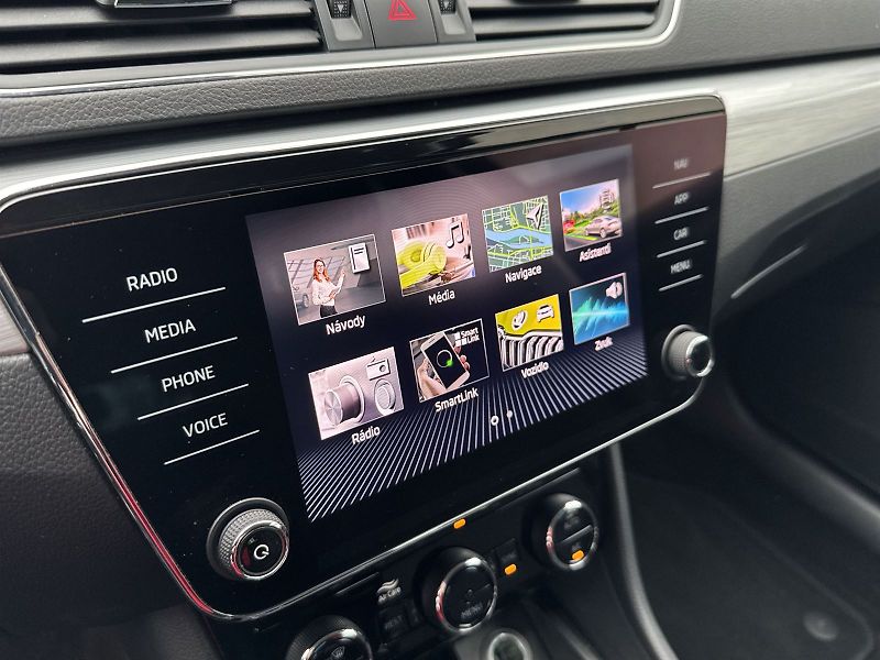 Škoda Superb (2021) Combi 2.0 TDI DSG Ambition - fotka 13 z 31