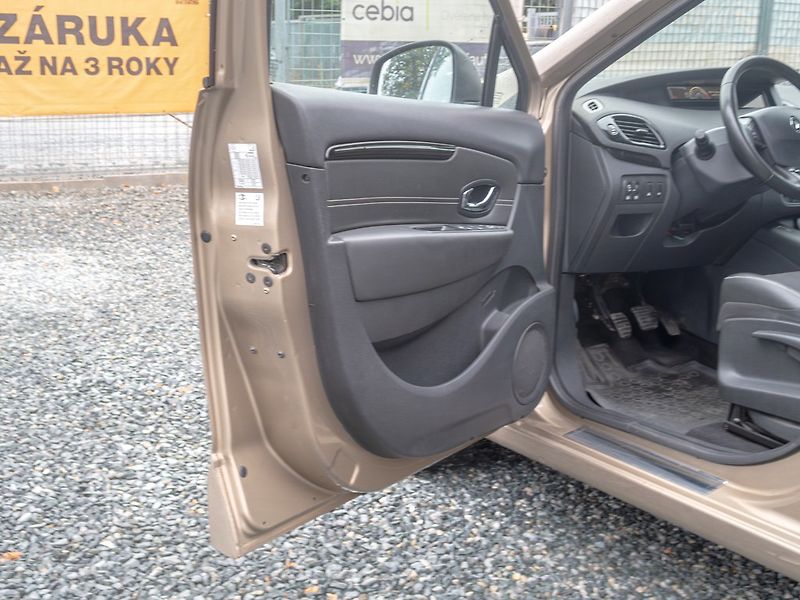 Renault Scénic (2014) 1.5DCI 81KW – NAVIGACE - fotka 12 z 46