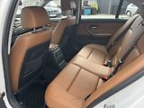 BMW Řada 3 (2011) 330D XDRIVE 3.0 V6 REZERVACE - náhled 17