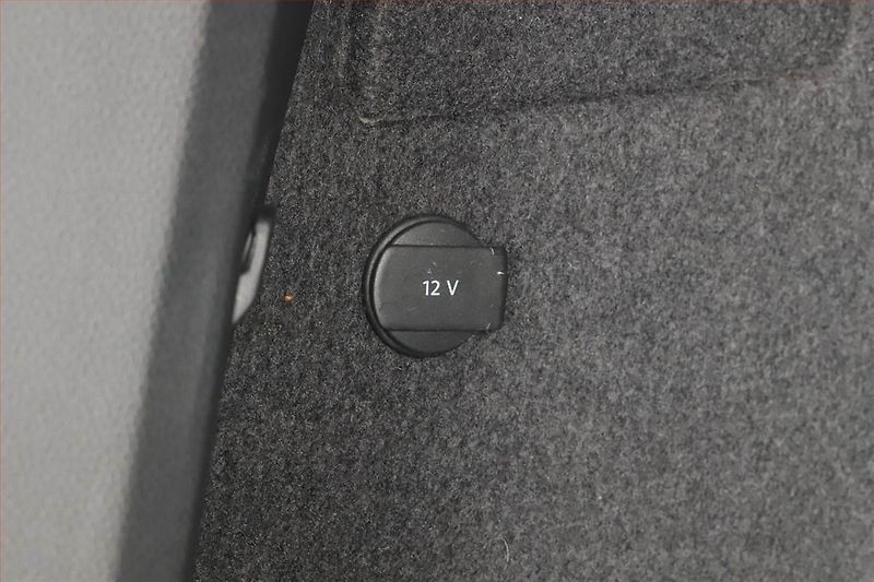 Škoda Karoq (2025) 1.5 TSI, Top Selection, FullLe - fotka 12 z 20