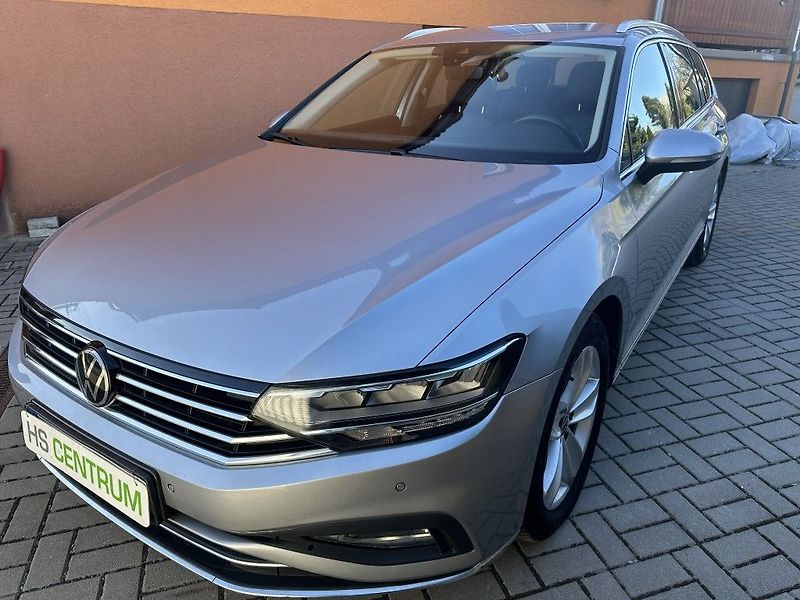 Volkswagen Passat 2.0 TDi 110kW serviska - fotka 9 z 28