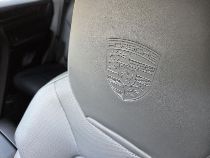 Porsche Cayenne Coupe 260kW Black Edition - fotka 41 z 48