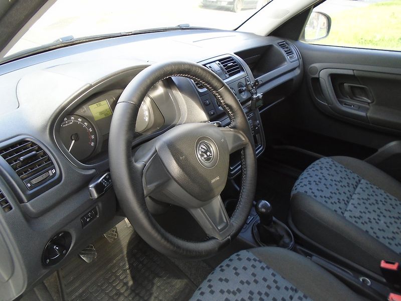 Škoda Praktik (2015) 1.6 TDi , Klima - fotka 18 z 24