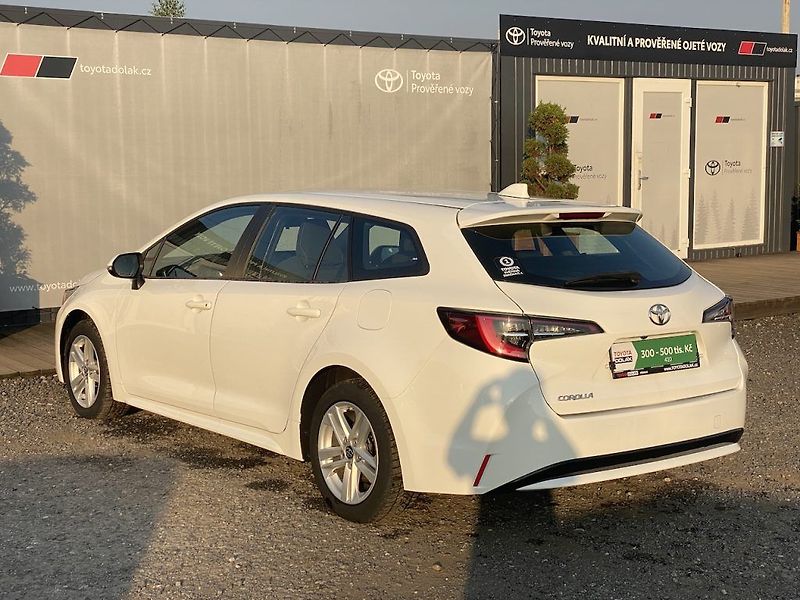 Toyota Corolla 1.2iT, ČR-1m, Active, DPH - fotka 5 z 18
