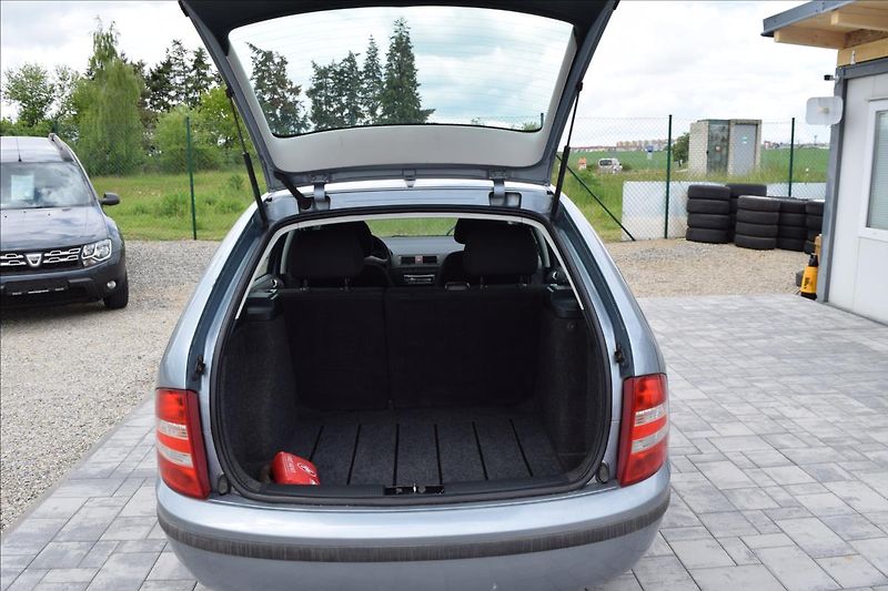 Škoda Fabia 1,4 i 74KW TAŽNÉ KLIMA PO STK - fotka 23 z 46