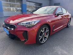 Kia Stinger 3,3 T-GDi 272kW GT 4WD head-up - fotografie inzerátu