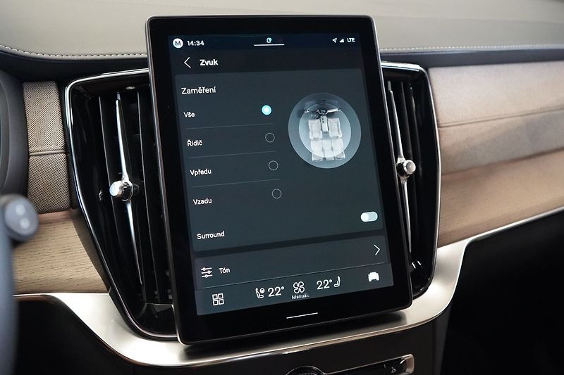 Volvo XC90 B5 AWD PLUS Dark, Vzduch, 360° - fotka 45 z 50