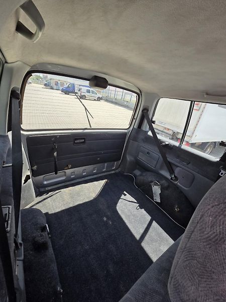 Toyota Hi-Ace (2009) - fotka 11 z 15