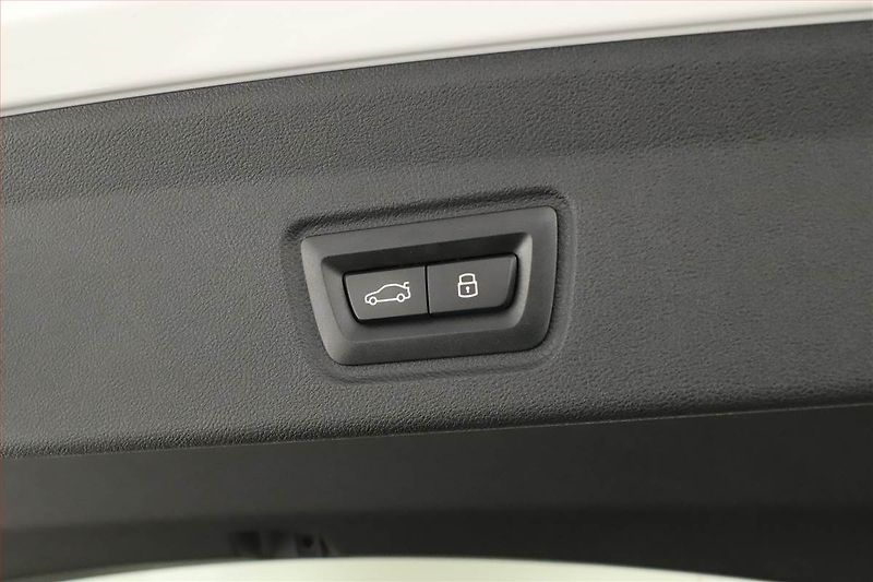 BMW Řada 4 (2025) M440i xDrive, Sport Line - fotka 23 z 25