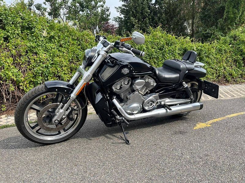 Harley-Davidson VRSCF V-Rod Muscle (2011) - fotka 4 z 13