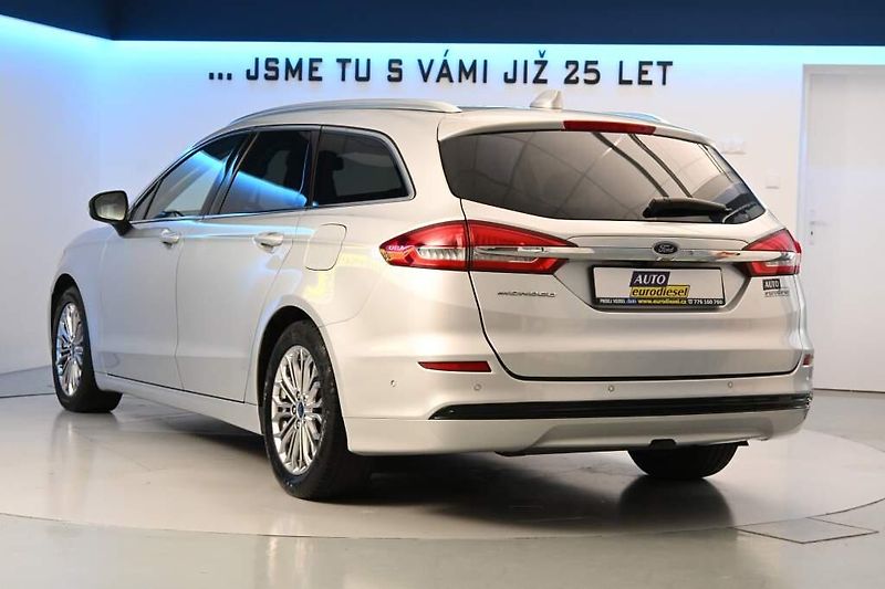 Ford Mondeo (2022) 2.0 LED SONY Tažné Kamera 8AT - fotka 7 z 37