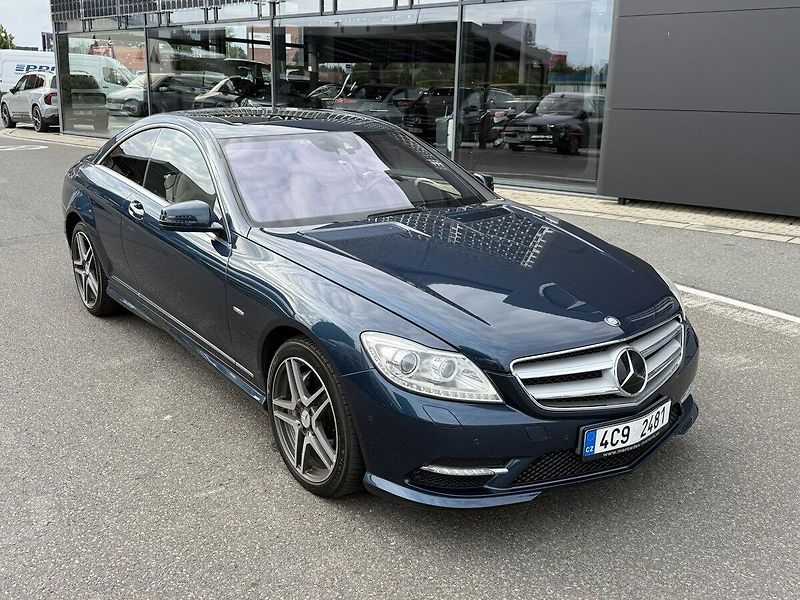 Mercedes-Benz CL (2010) 500 4MATIC - fotka 41 z 44