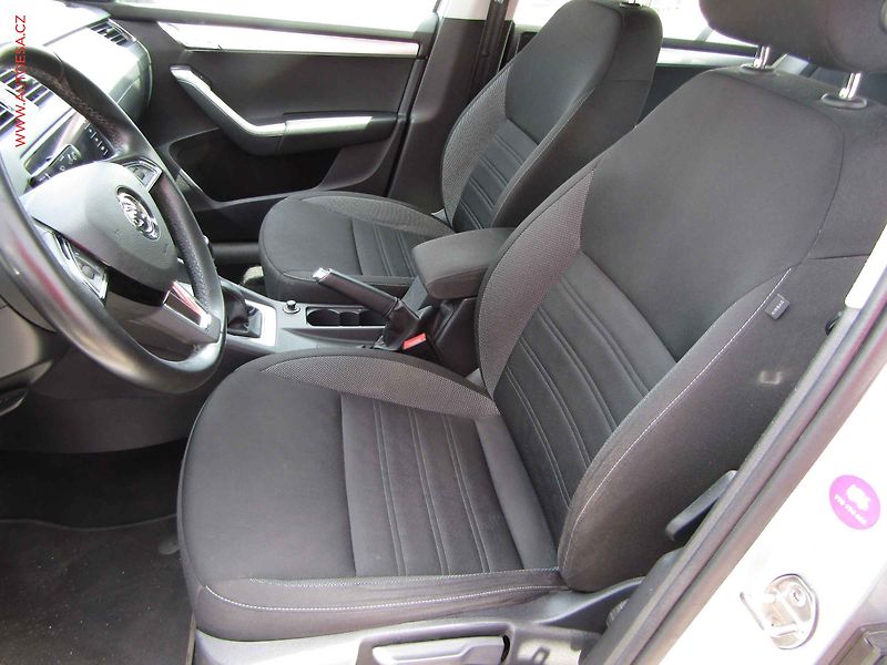 Škoda Octavia (2019) 2.0 TDI, ČR, Style - fotka 9 z 21