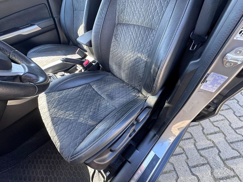 Suzuki Vitara (2019) 4X4 103 KW BOOS. TAŽNÉ 1.MAJ - fotka 21 z 50