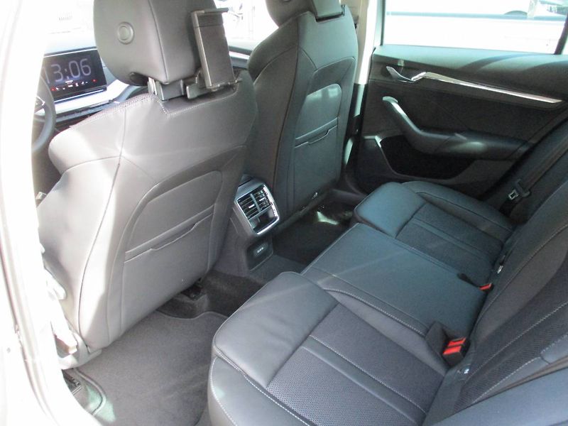 Škoda Octavia Combi Style 2,0TDI 110kW DSG/P - fotka 14 z 15