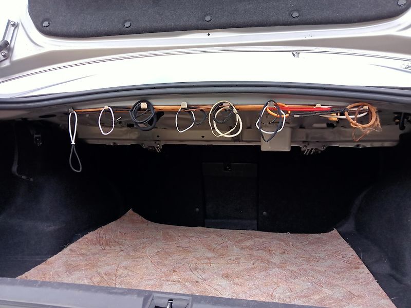 Subaru Legacy (2011) Legacy 2,5i - fotka 9 z 10