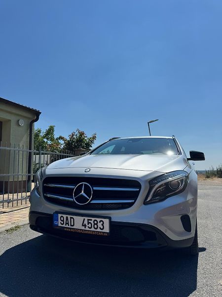 Mercedes-Benz GLA GLA 200 D 100kw - fotka 3 z 20