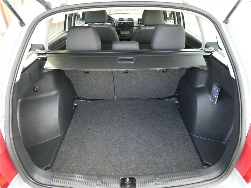 Škoda Fabia 1,4 16V 63kW závěs, serviska - fotka 16 z 41