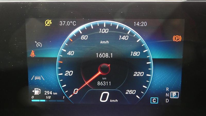 Mercedes-Benz Třídy A 180d - fotka 13 z 22