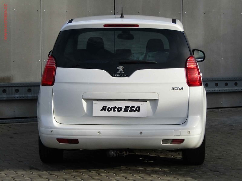 Peugeot 5008 (2015) 1.6 HDi, ČR, autoAC - fotka 5 z 21