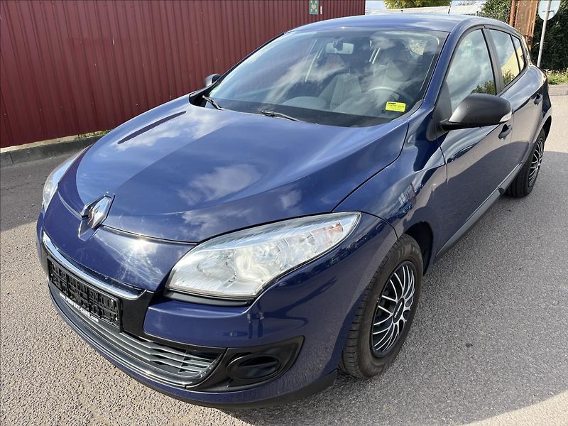 Renault Mégane 1,6 i KLIMA SERVIS STK 2/2027 - fotka 1 z 35