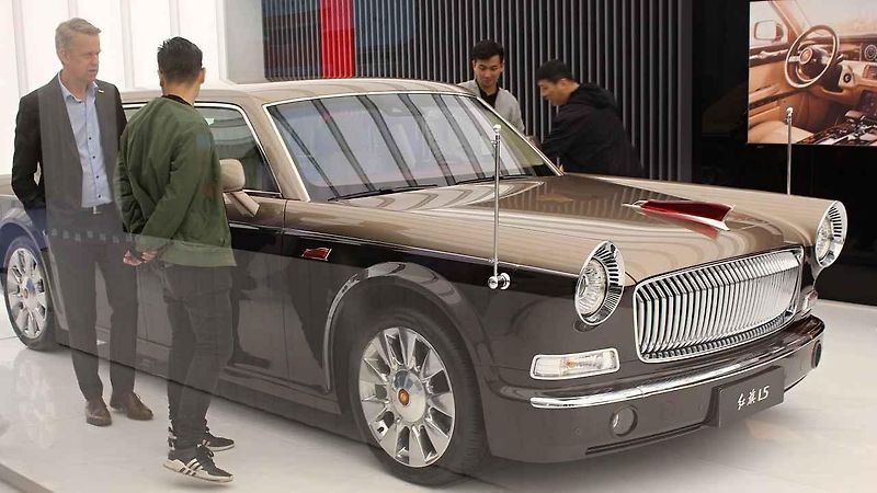 Jedna z premiér na stánku Hongqi