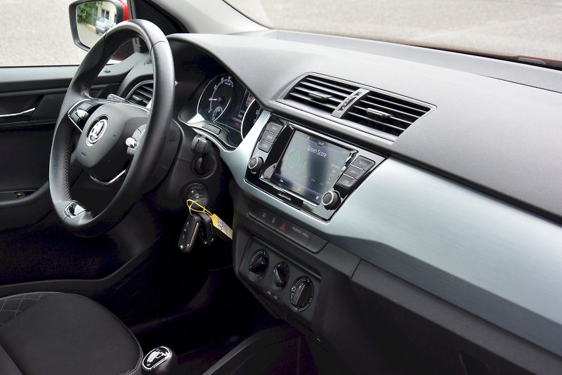 Škoda Fabia (2022) Combi 1.0 TSI 70 KW Ambition P - fotka 15 z 24