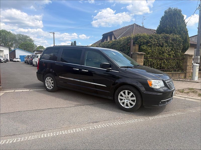 Chrysler Town & Country (2016) 3,6 Limited DVD 2016 - fotografie inzerátu
