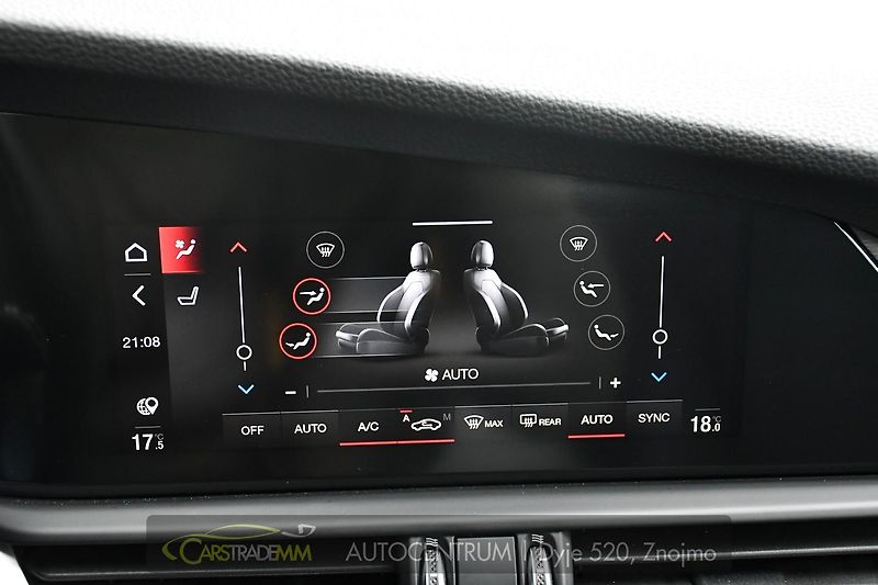 Alfa Romeo Giulia 2.2JTDm 154kw Ti - fotka 40 z 53