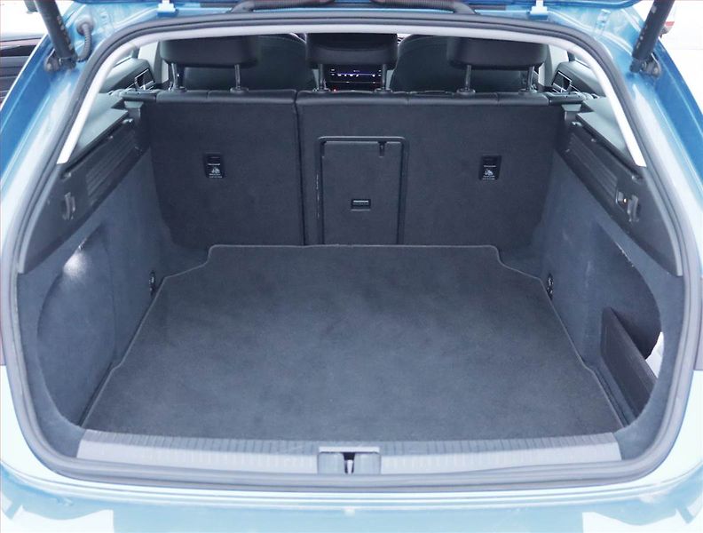Volkswagen Arteon (2021) Elegance 2.0 TDI 4Motion - fotka 14 z 23