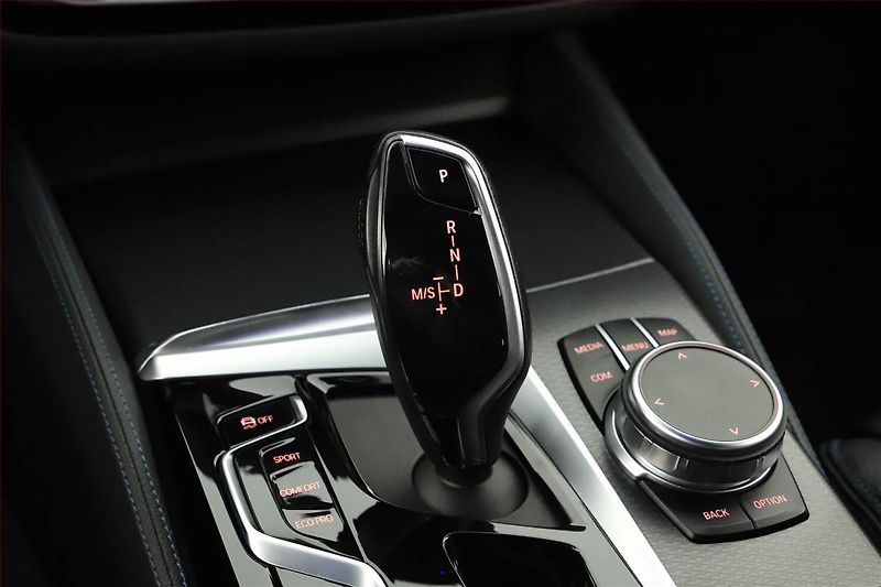 BMW Řada 6 (2022) 640i xDrive GT - fotka 10 z 20