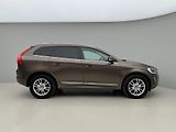 Volvo XC60 D5 AWD SUMMUM AUT CZ - náhled 9