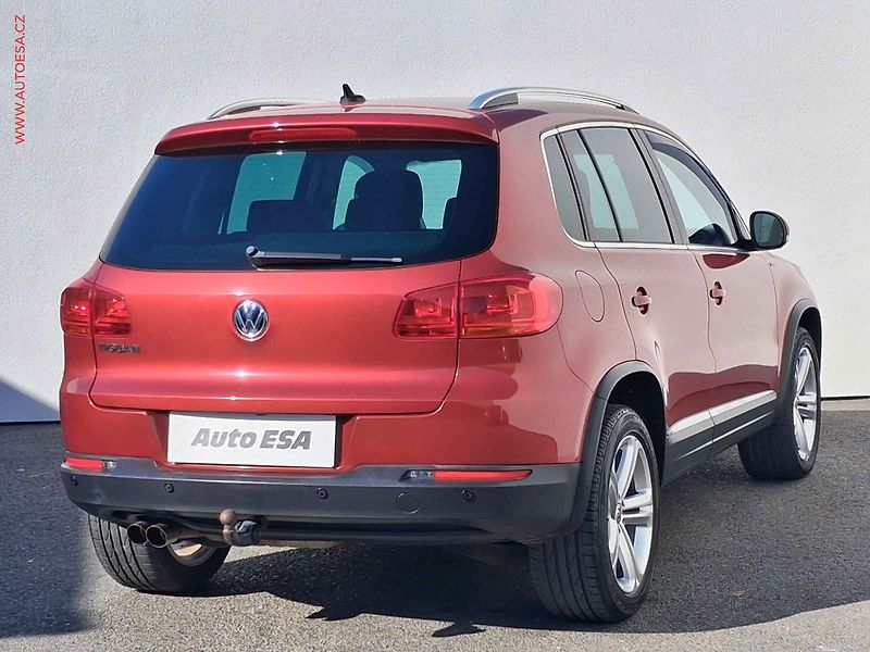 Volkswagen Tiguan (2015) 1.4 TSi 4motion, Lounge - fotka 4 z 19