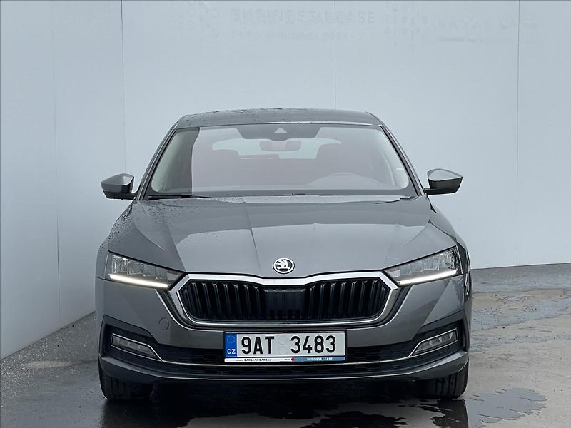Škoda Octavia 2,0 TDI Style LED - fotka 22 z 23