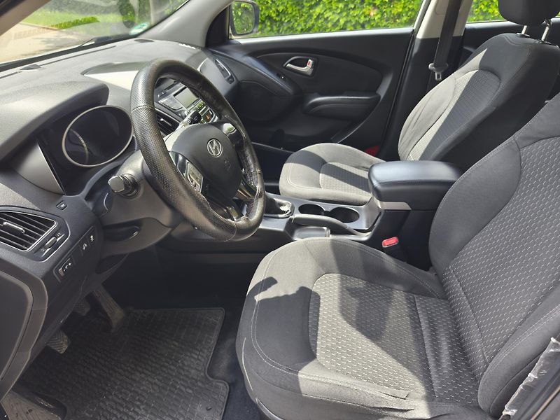 Hyundai ix35 2.0 CRDI - fotka 15 z 21